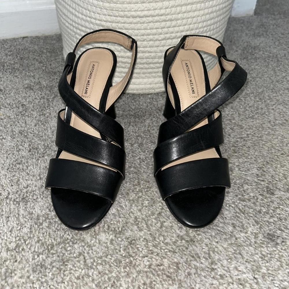 Antonio Melani Women's Black Leather Ankle Strap Sandals